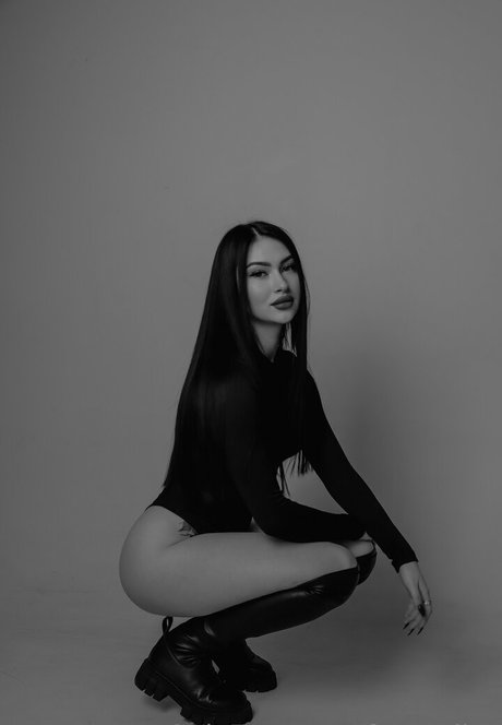 アジア人女性OnlyFans 無料ヌード 画像