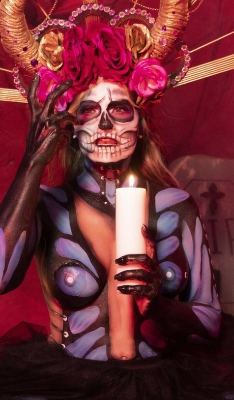 ハロウィン オンリーファン ポルノグラフィック 写真