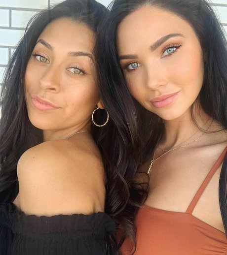 脱衣OnlyFans セクシー裸 写真