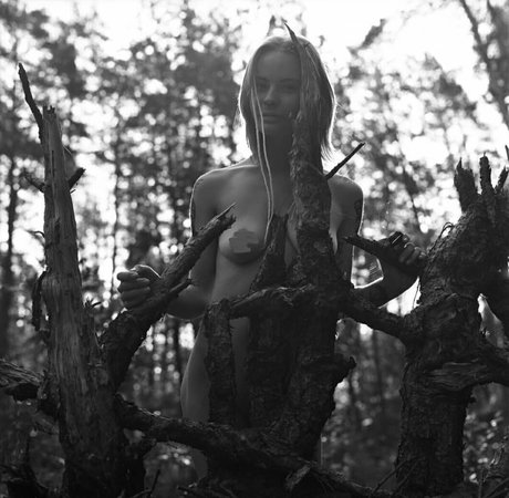 ホットなシーメールオンリーファンズ セクシーヌード 画像