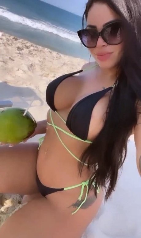 ママの足OnlyFans 美しいxxx 写真