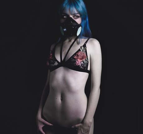 赤毛ティーンオンリーファンズ アートxxx 写真