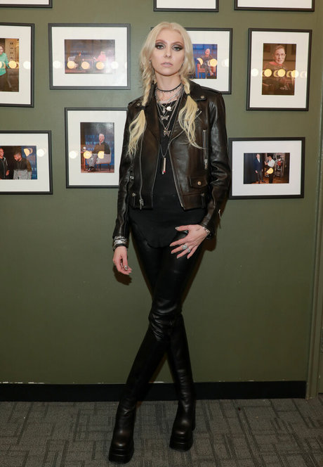 50歳以上のオンリーファンズ ホットヌード アーカイブ