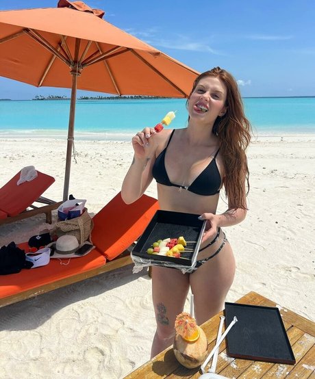 Flavia Charallo ヌードのポルノスター 画像