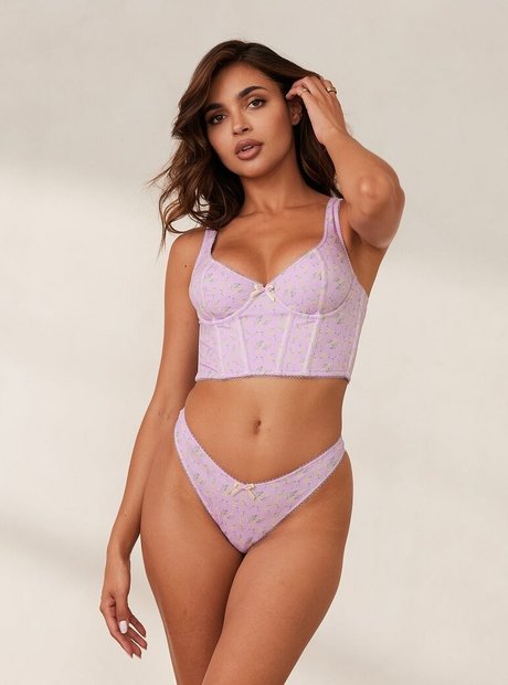 Leidy Amelia ヌードモデル 写真