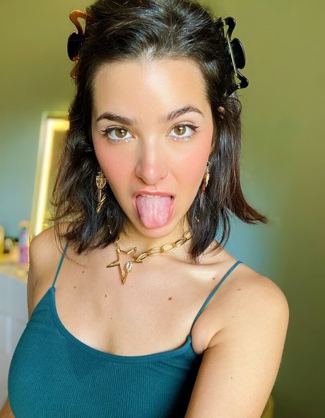 マイクロTバックOnlyFans ヌード 画像