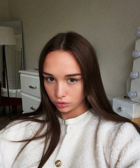 Diana Shurygina トップスター 写真