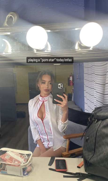 Royalwednesday ヌードモデル ギャラリー