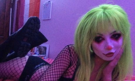 Onlyclown ヌードモデル 写真