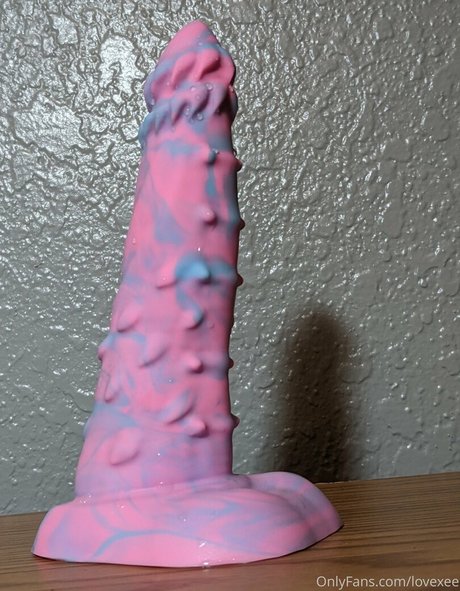 lovexee ポルノスター 独占 写真