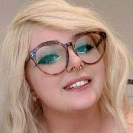 graciewaifufree 完璧なモデル 写真