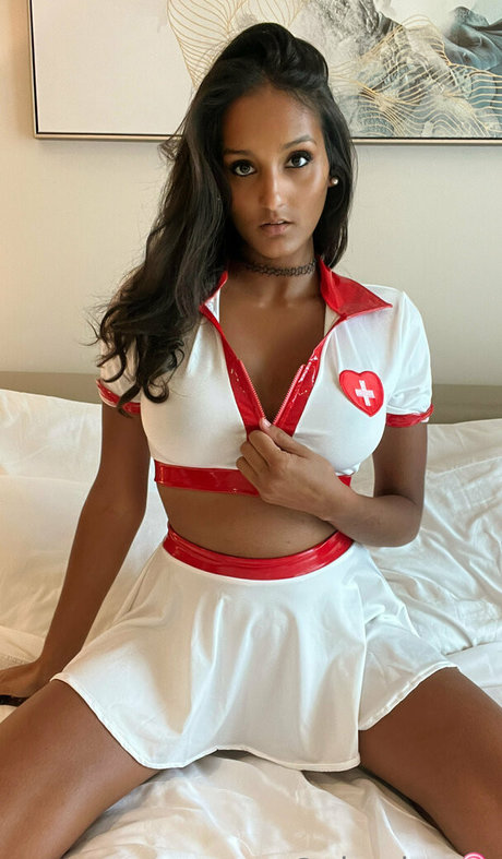 黒猫のOnlyFans セクシーヌード 画像