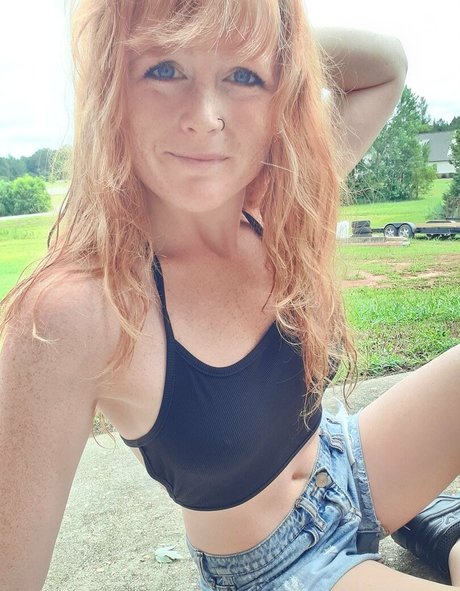 evieliekki ポルノスター HD 画像