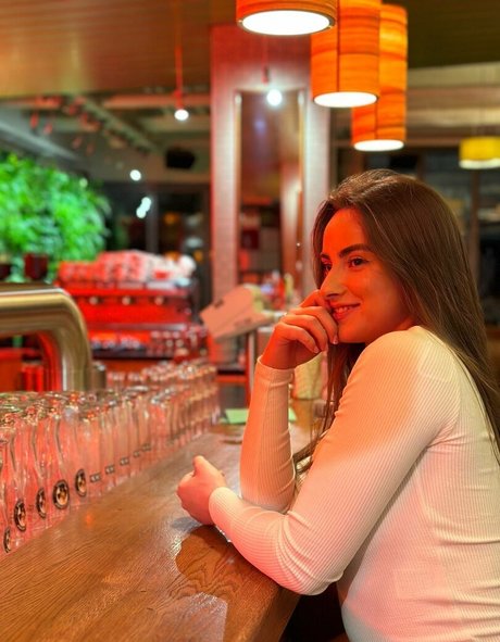 NaughtyCola xxxポルノスター 写真