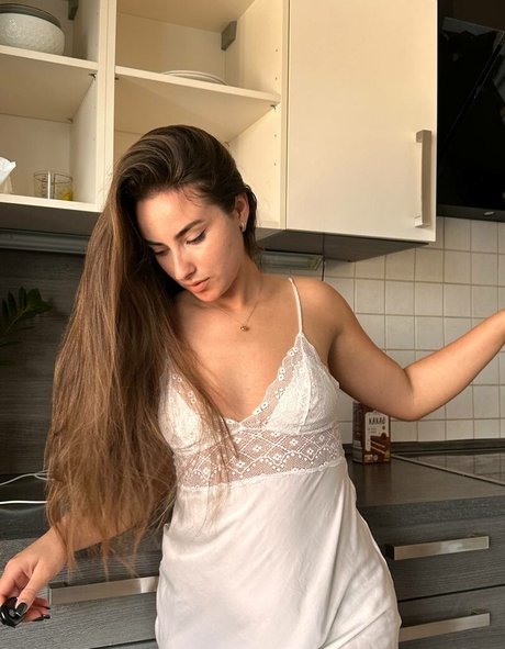 NaughtyCola 美しいスター 画像