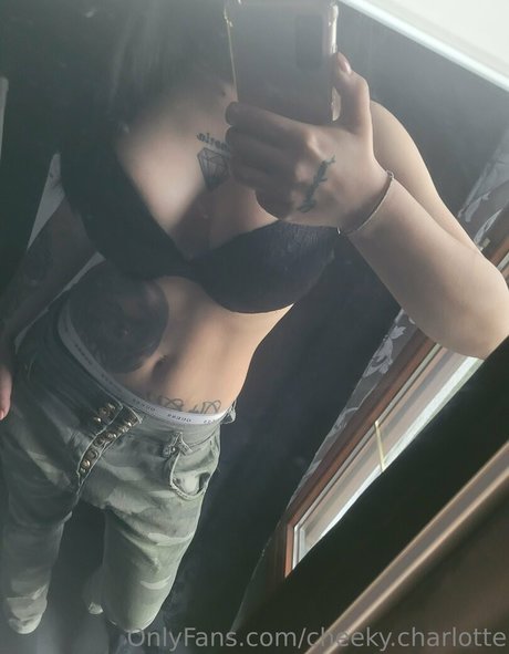 cheeky charlotte 高品質のスター 画像