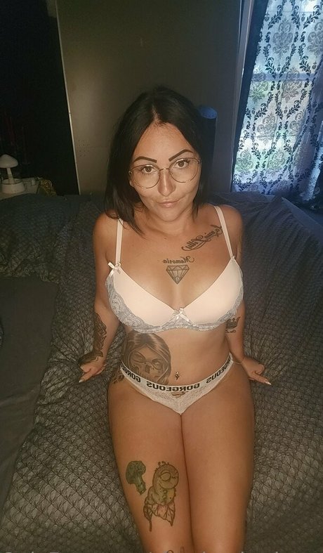 cheeky charlotte Bilder