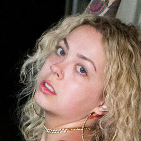 アジアン・エボニー・オンリーファンズ 可愛い 写真