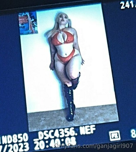 ganjagirl907 ポルノスター 美しい ギャラリー