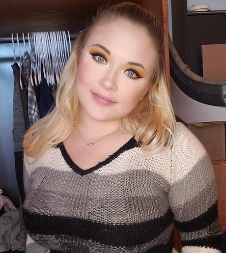 ganjagirl907 トップポルノスター 写真