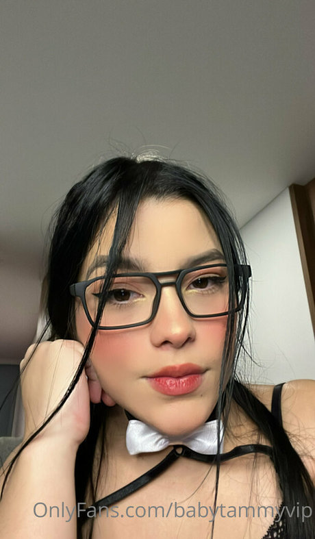 縛られたOnlyFans アートヌード 写真