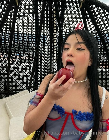 babytammyvip 裸のスター 画像