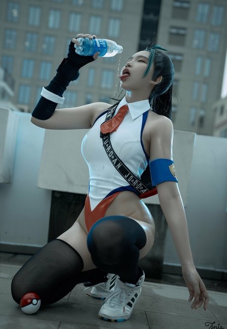 ポーグ xxx オンリーファンズ ヌード 写真