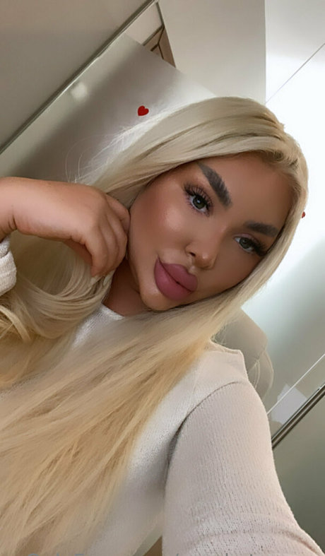 ゲイアナル舐めオンリーファンズ 無料ヌード ギャラリー