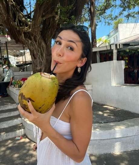 Kat Stickler 最高のスター 写真