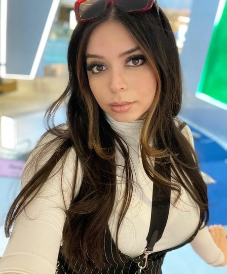 肉厚マンコオンリーファンズ ホットセクシー 画像