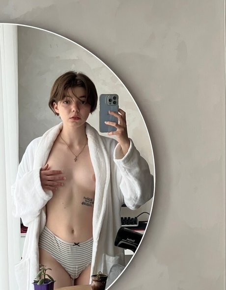 Plumpy mage エロティックなモデル 画像