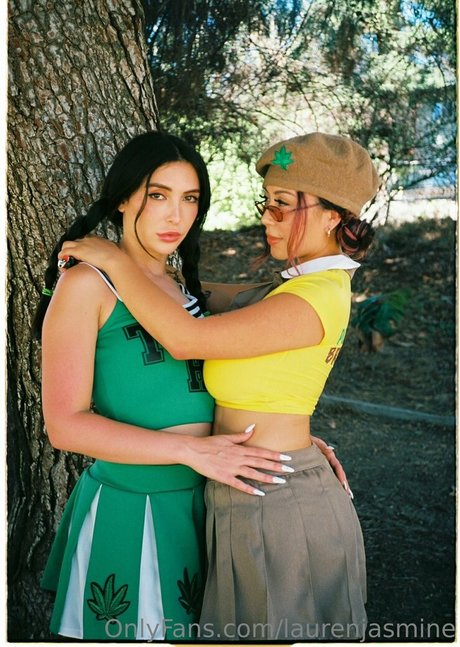 ママのアナルOnlyFans エロチック 写真