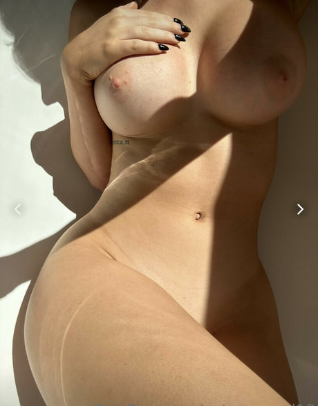 Autumren XXXモデル 画像