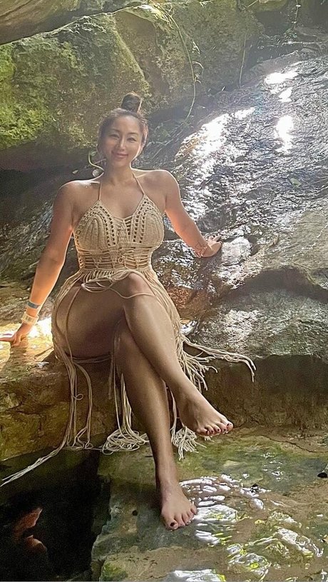 太めのブロンドオンリーファンズ 美しいヌード 写真