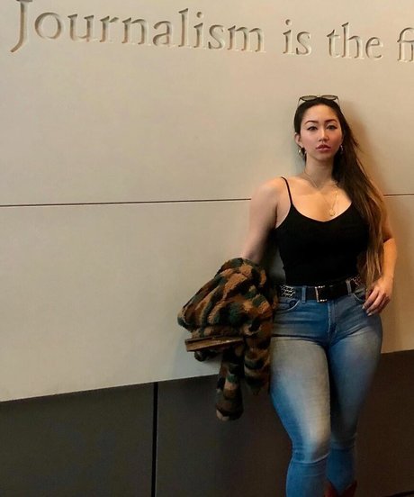 ジンジャートゥインクオンリーファンズ 美しい裸 写真