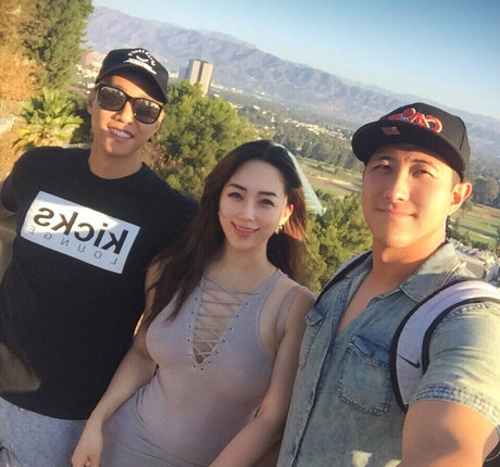 Dajinism ポルノモデル 画像