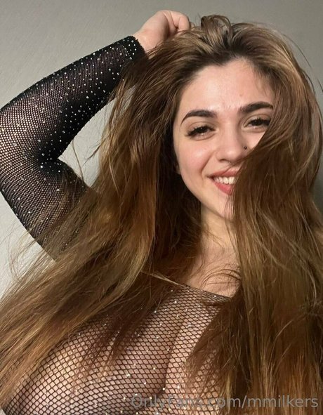 大きなチンポをしゃぶるOnlyFans 美しい 写真