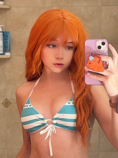 ミニドレス OnlyFans セクシーヌード 画像