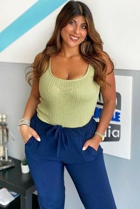 Valentina De Nucci スター ヌード アーカイブ