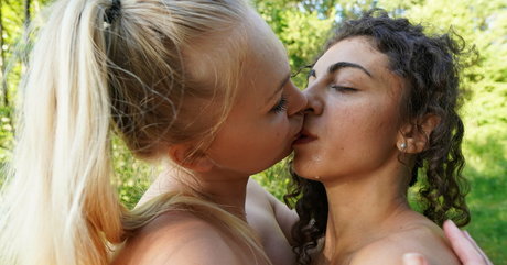 教師限定ファン 裸 写真