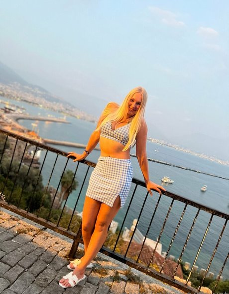 汚れた足オンリーファンズ 無料ポルノ 写真