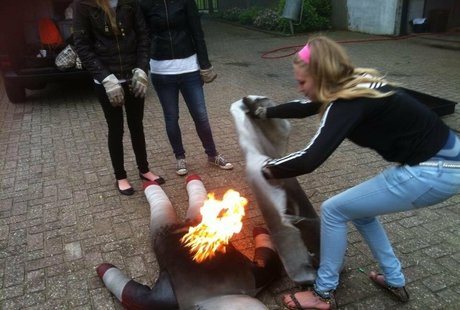 お金 オンリーファンズ ヌード ギャラリー