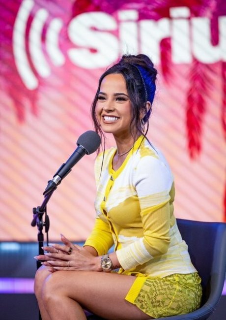 Becky G 裸の女優 画像