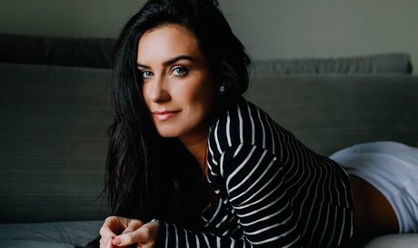 巨乳の熟女オンリーファンズ 無料ヌード アーカイブ