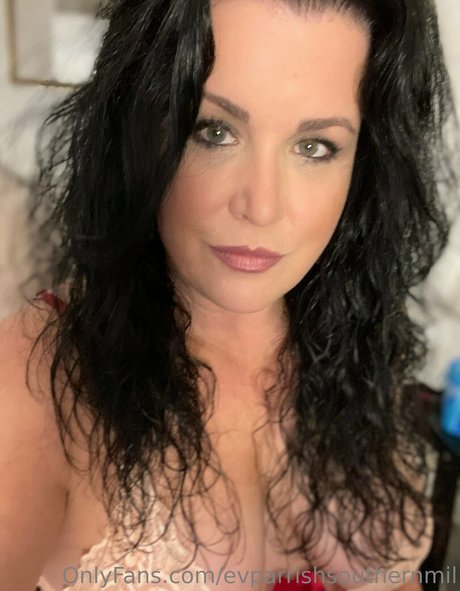 50歳のOnlyFans xxx 画像