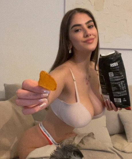 ブルネットの猫OnlyFans セクシー裸 ギャラリー