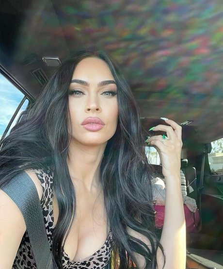 Megan Fox ヌードモデル 画像