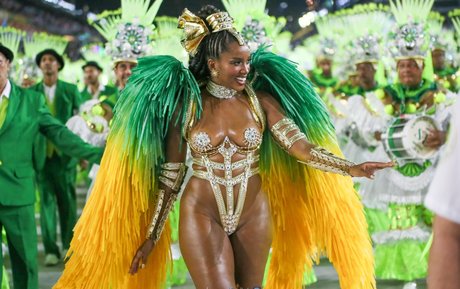 バレーボール オンリーファンズ 無料ヌード ギャラリー