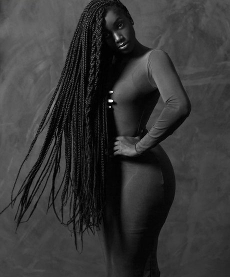 熟女フェラチオOnlyFans セクシーヌード 画像