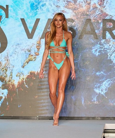 Danielle Moinet エロティックなポルノスター 写真